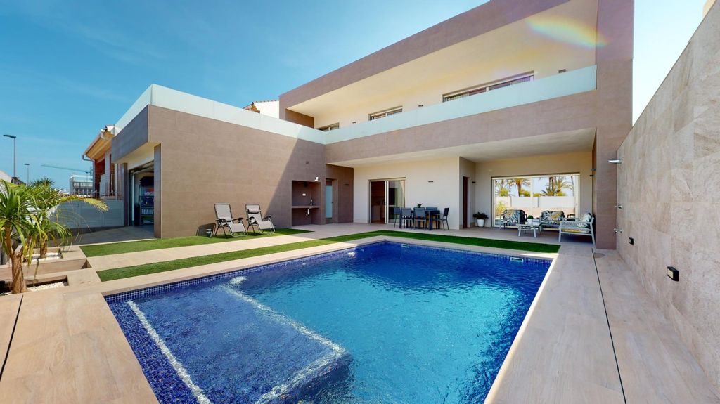 4 room luxury Villa for sale in San Pedro del Pinatar, Murcia ...