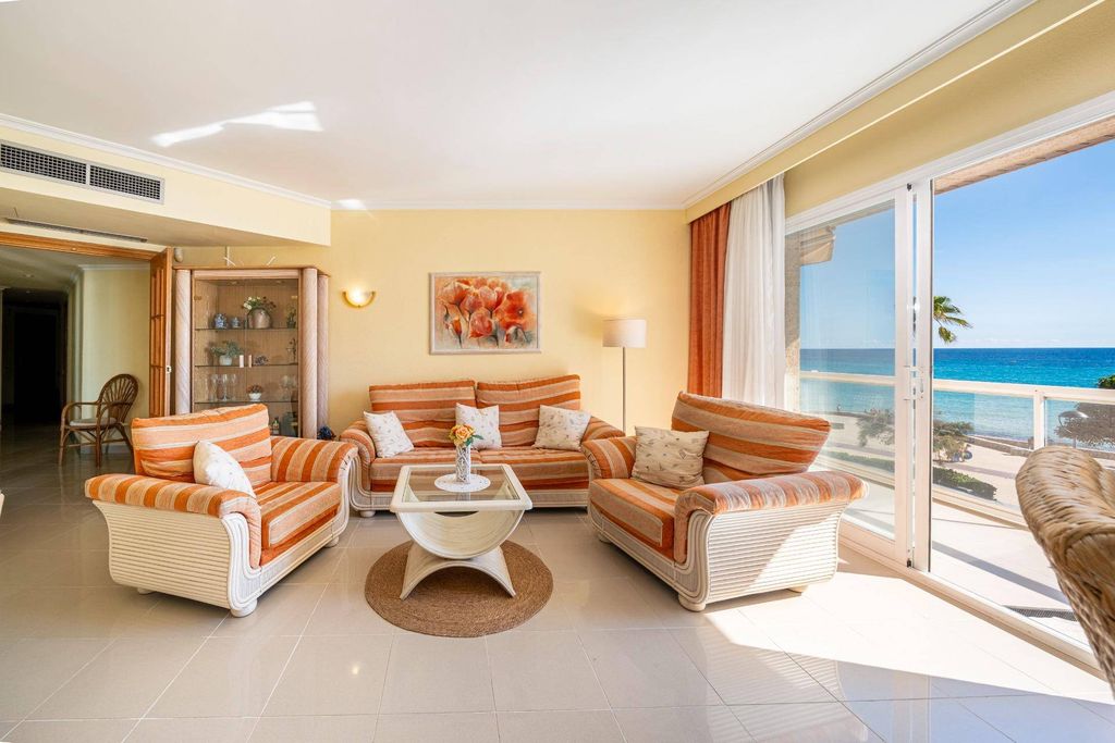 Apartment in Cala Millor, Province of Balearic Islands — photo 1