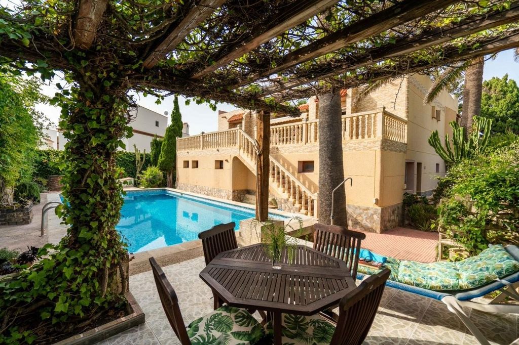 4 room luxury Detached House for sale in Almerimar, Andalusia