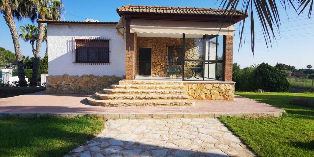 3 room luxury Detached House for sale in Elche, Spain 125881305