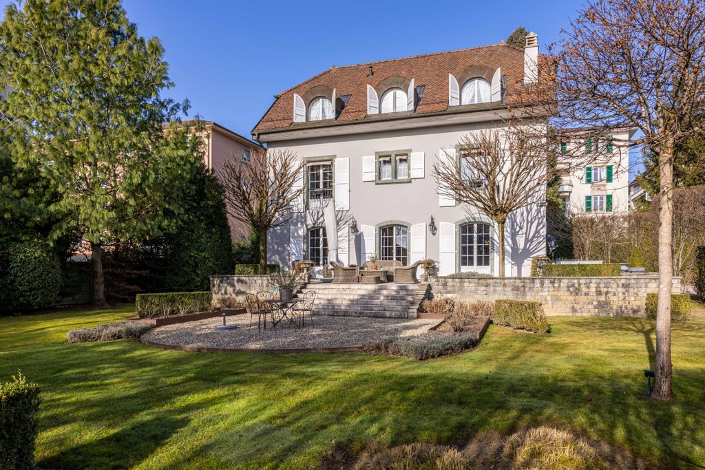 À venda Casa Exclusiva de 340 m2, Lausanne, Lausana, Canton de Vaud