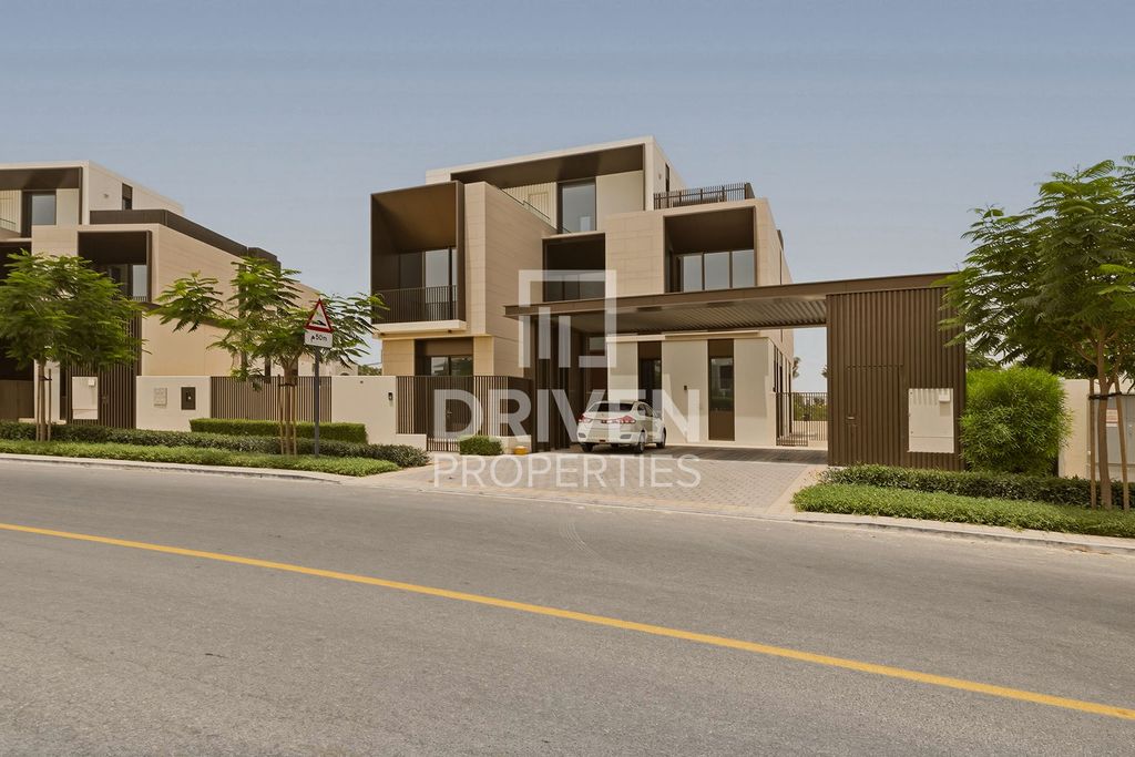 Престижная вилла 853 м2 в продажа Дубай, Dubai