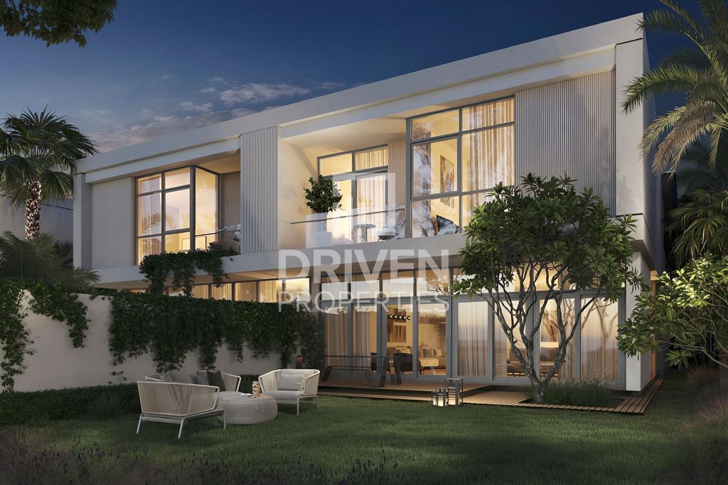 Престижный Коттедж в жилом комплексе 325 м2 в продажа Дубай, Dubai