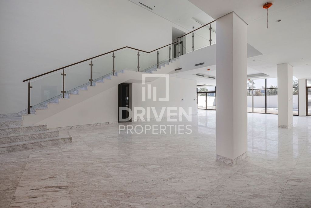 Эксклюзивная вилла 1119 м2 в продажа Дубай, Dubai
