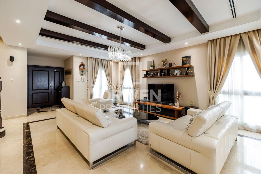 4 Bedroom Luxury Villa For Sale In Dubai - 130087260 - Luxuryestate.com