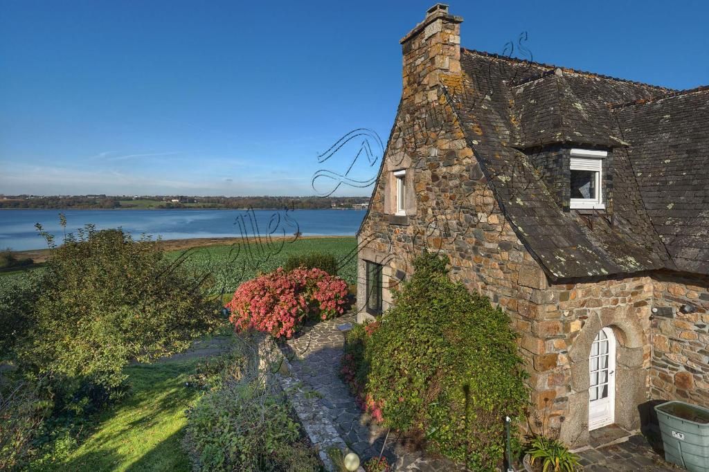 10 room luxury House for sale in Paimpol, Brittany 128951730