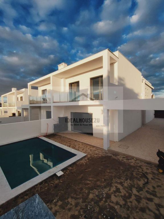 Luxury House for sale in Seixal, Portugal 128922228