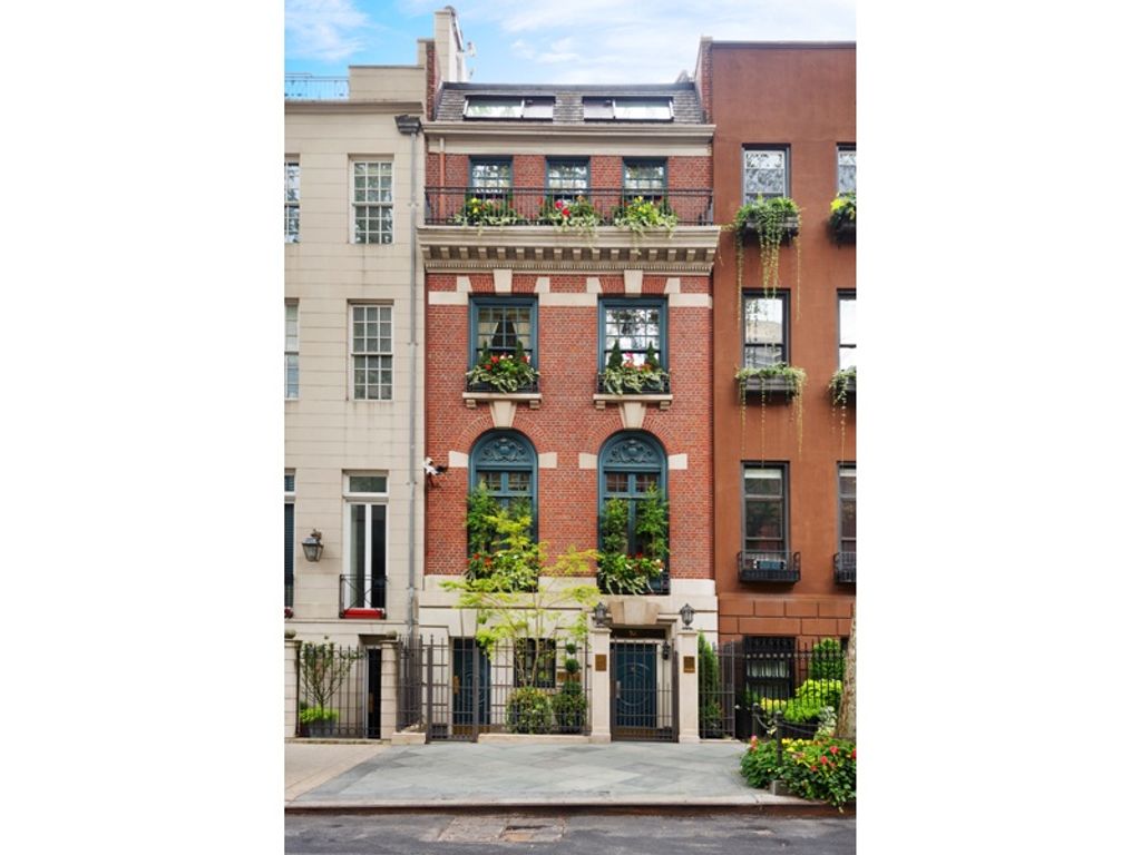 5 bedroom luxury Townhouse for sale in New York, United States