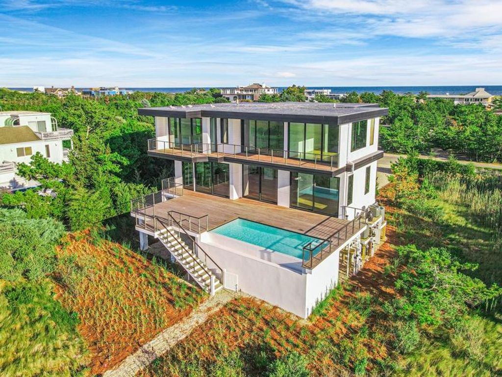 4 bedroom luxury House for sale in Southampton, United States
