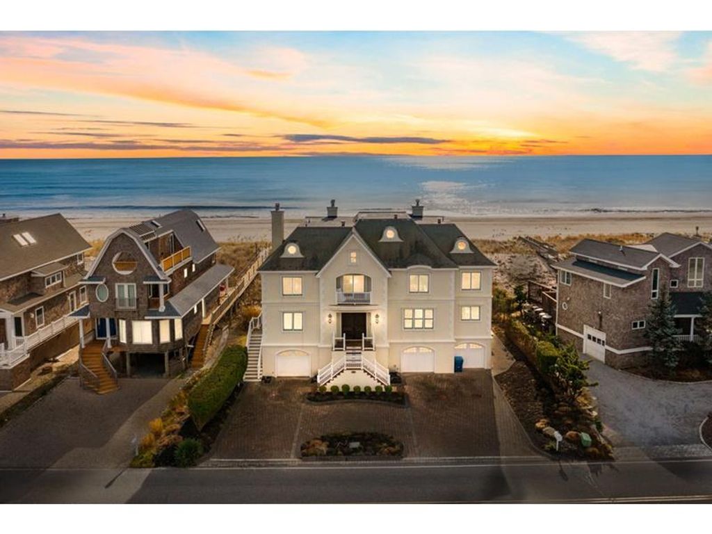 6 bedroom luxury House for sale in Westhampton Beach, United States 128239064