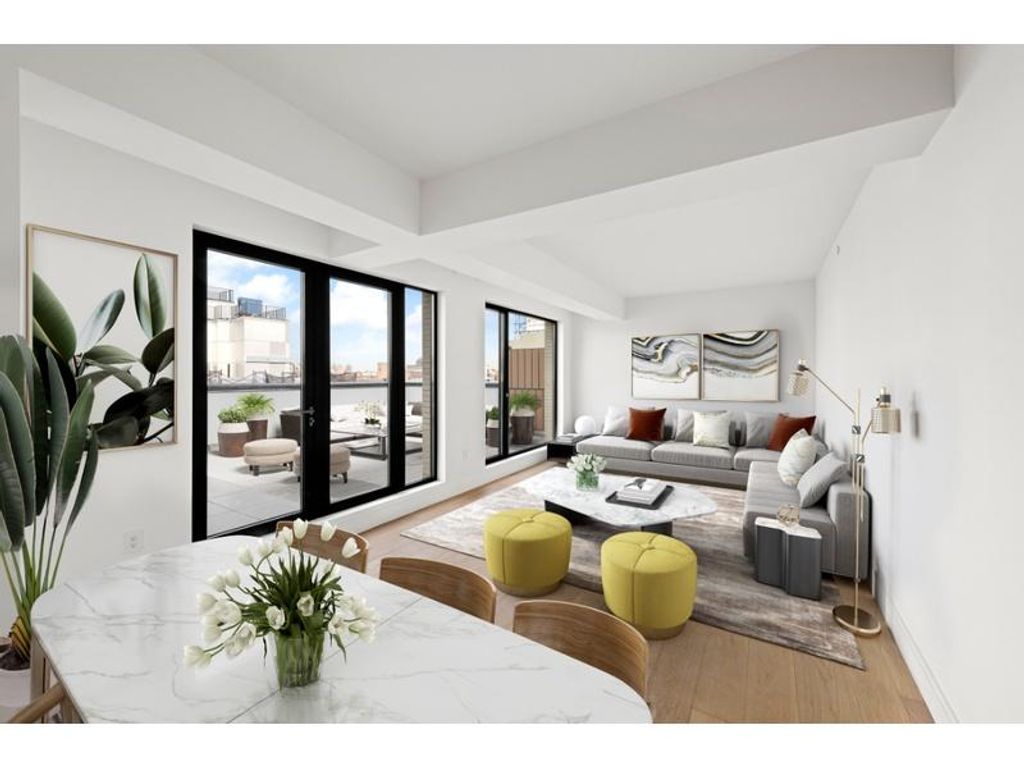 Luxury Apartment for sale in Queensbridge Houses, New York