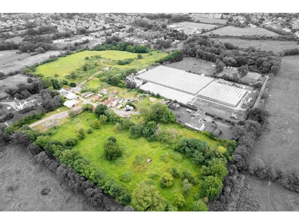 Land Available in Goffs Oak, England 127685748