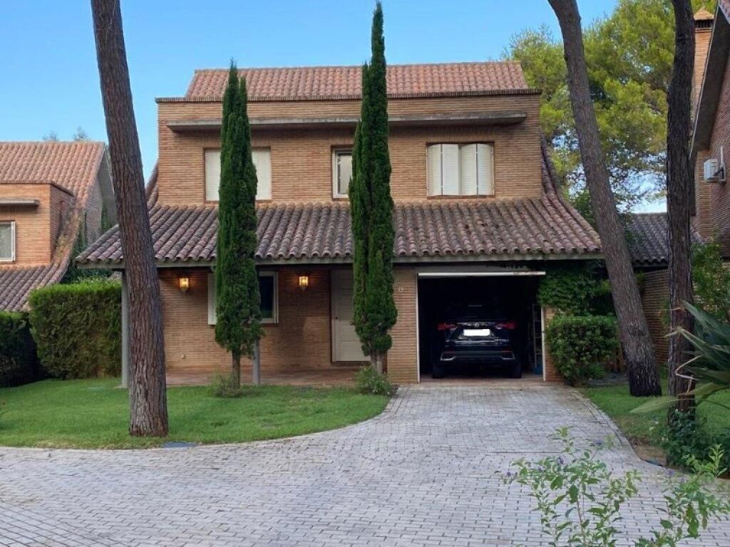 Exclusiva Villa / Chalet de 200 m2 en venta en Islantilla, Andalucía