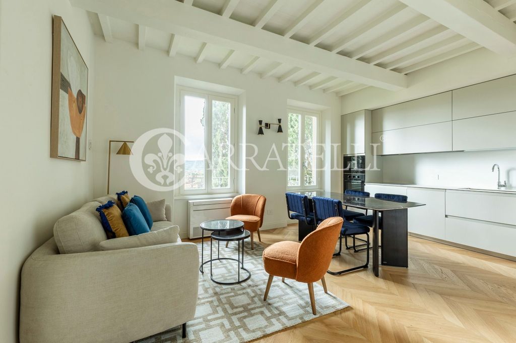 Pis de 2 habitacions, 65 m²