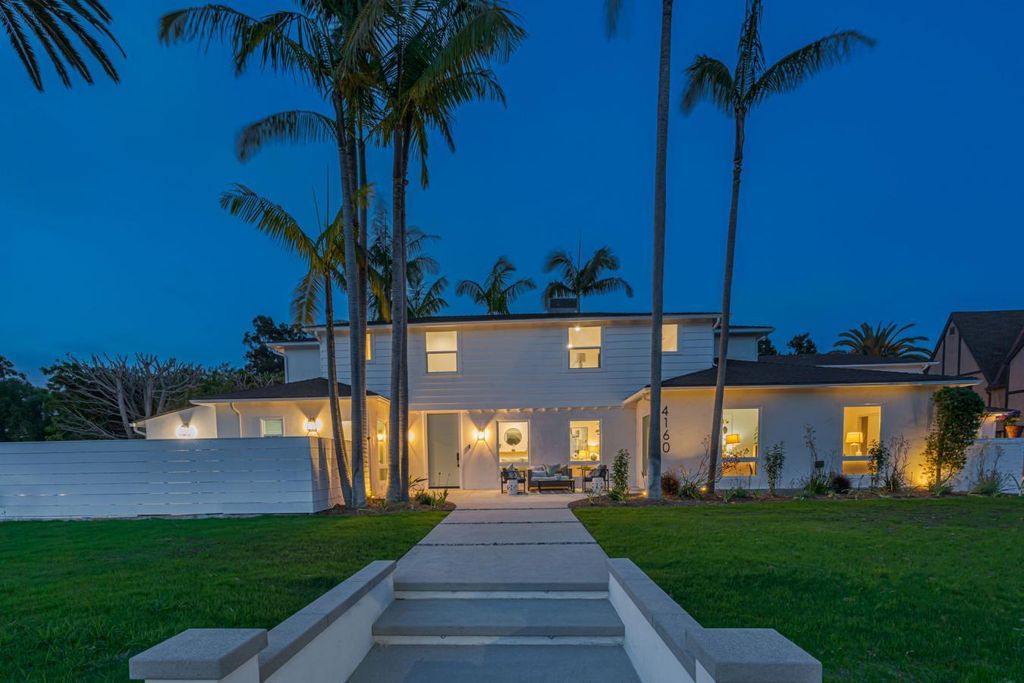 Luxury House for sale in Long Beach, California