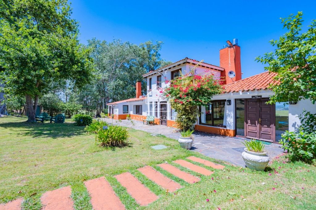 Ферма 600 м2 в продажа - Punta Ballena, Departamento de Maldonado