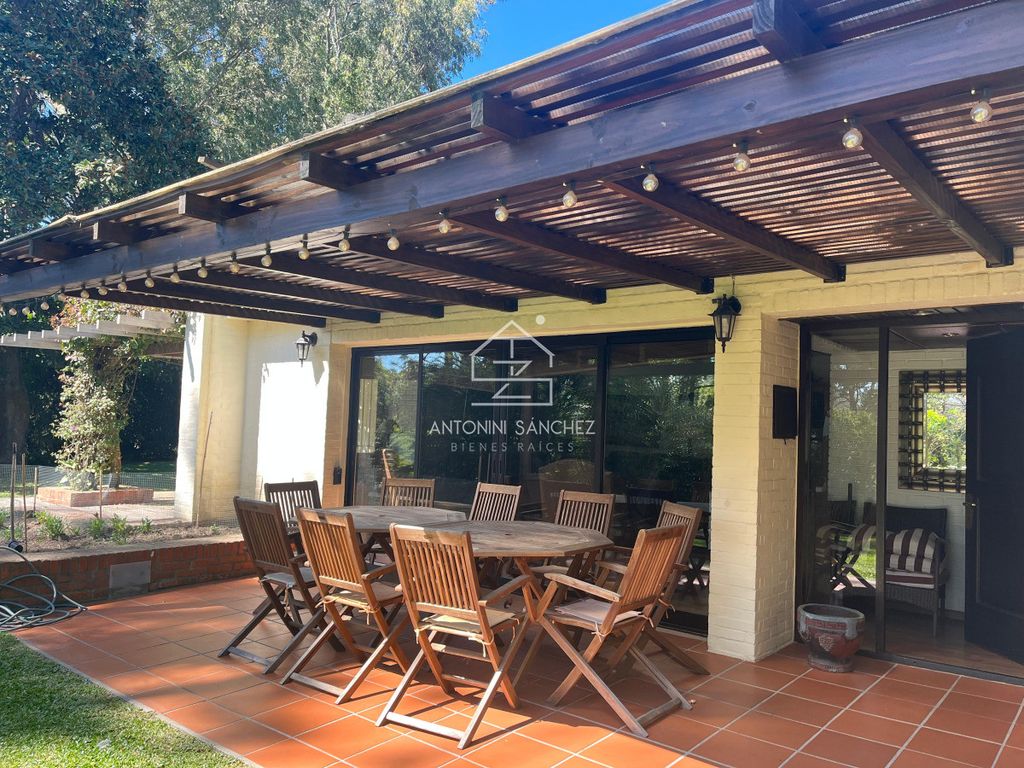 Особняк 126 м2 в продажа Punta del Este, Departamento de Maldonado