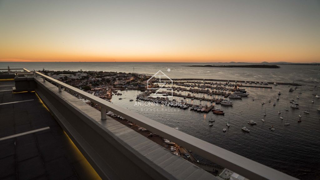 Престижная квартрира 200 м2 в продажа Punta del Este, Уругвай