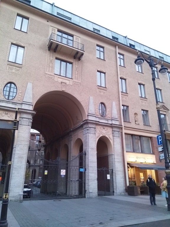 5 room luxury Apartment for sale in СанктПетербург, Центральный район