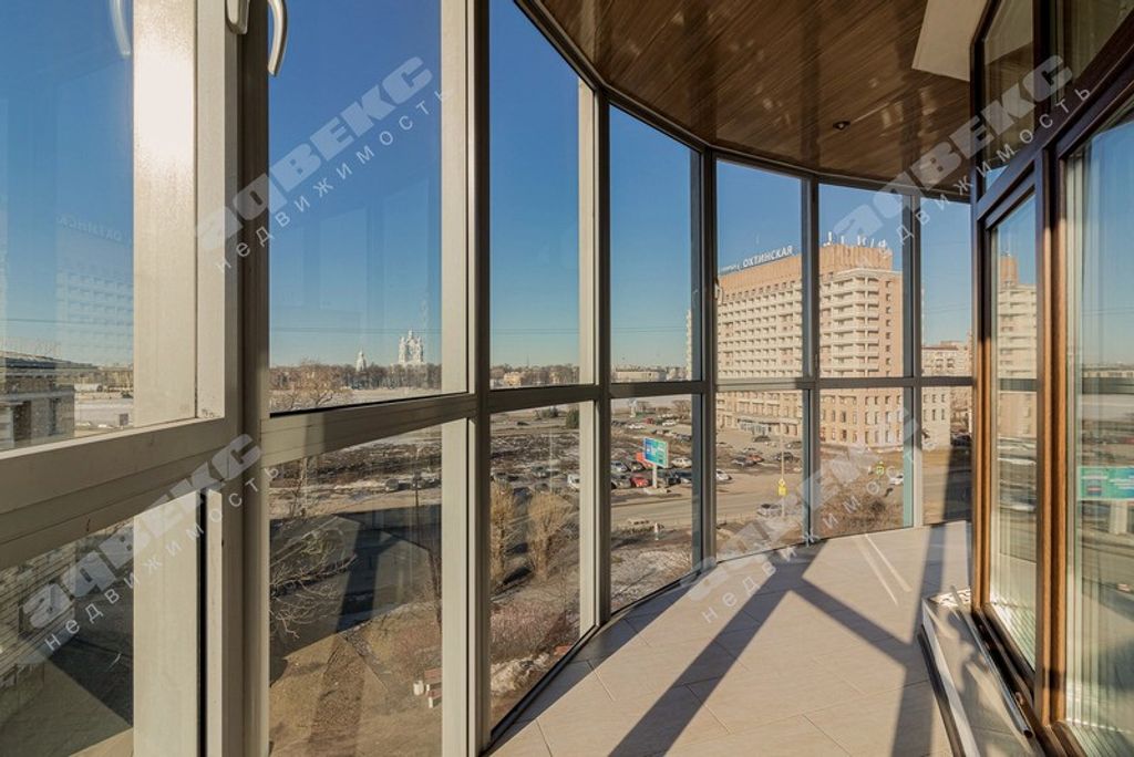 3 bedroom luxury Flat for sale in СанктПетербург, Красногвардейский