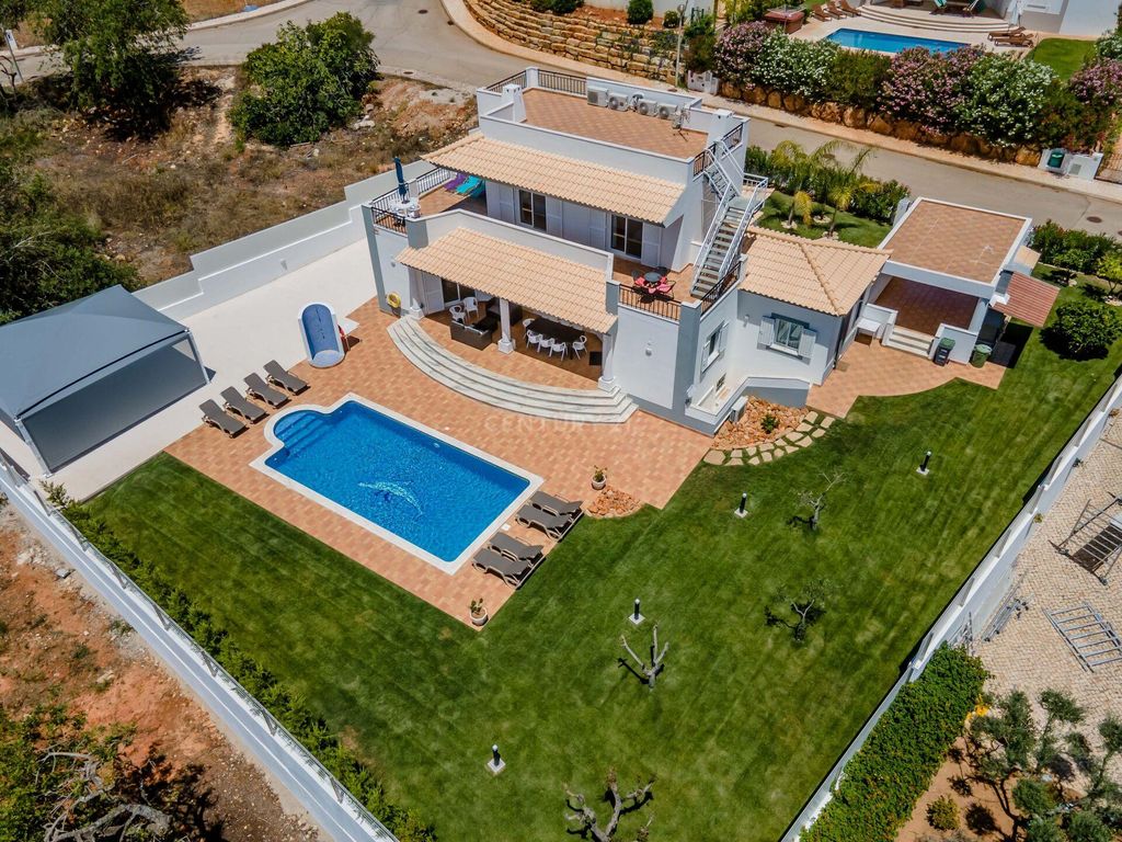 Maison de 6 pièces de luxe à Albufeira e Olhos de Água, Albufeira