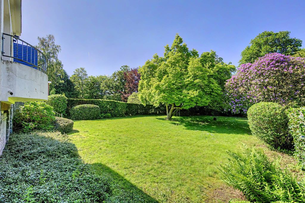 Роскошный дом 319 м2 в продажа Woluwe-Saint-Pierre, Бельгия