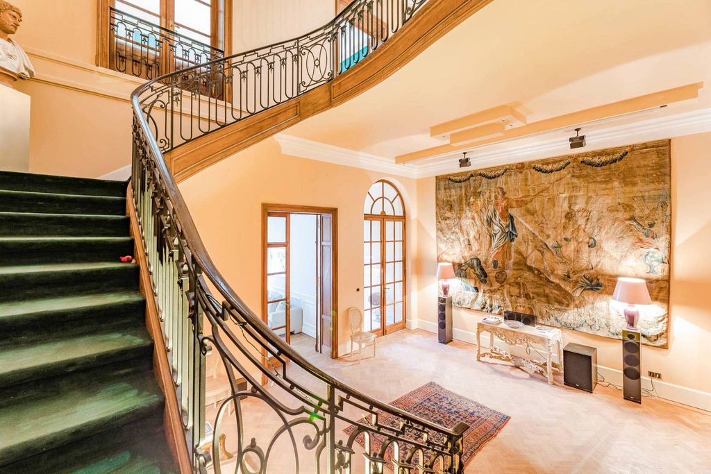 Роскошный дом 750 м2 в продажа Ixelles, Bruxelles-Capitale