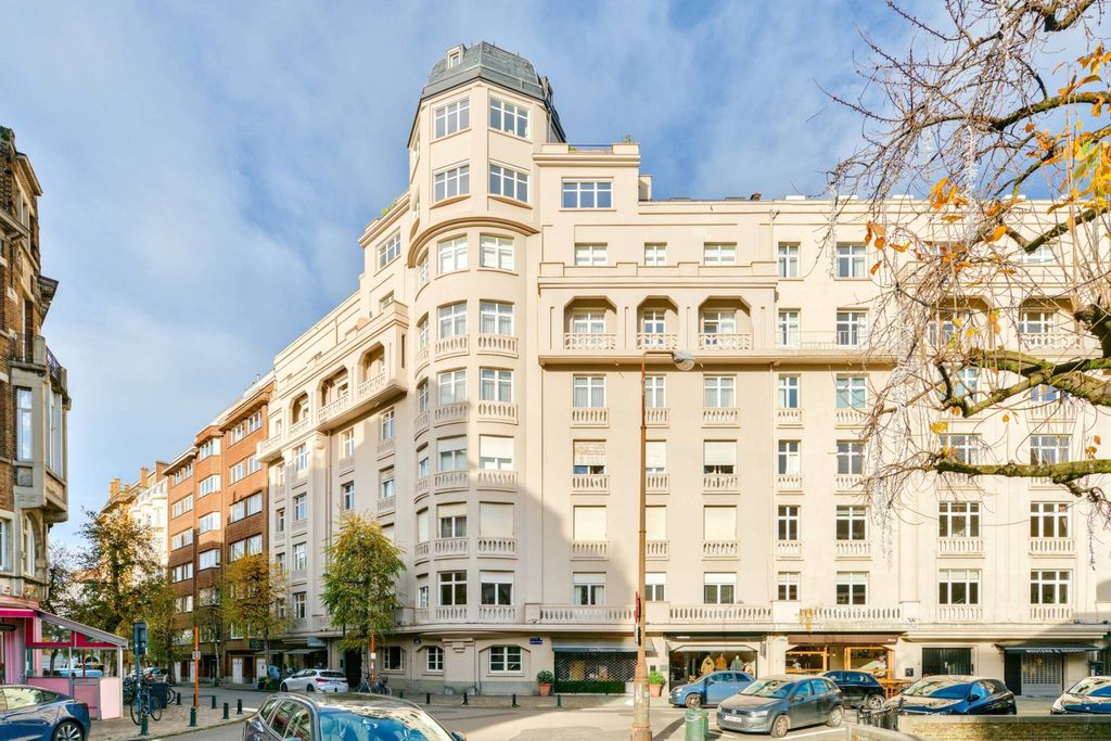 Элитная квартира 215 м2 в продажа Ixelles, Бельгия