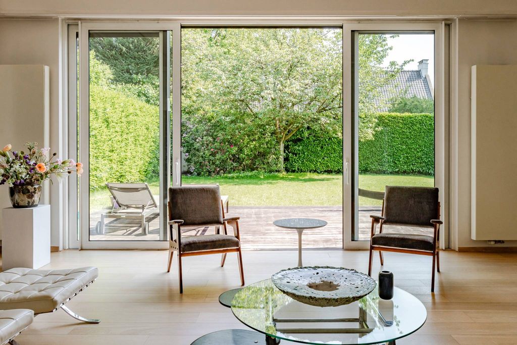 Вилла 360 м2 в продажа Uccle, Bruxelles-Capitale