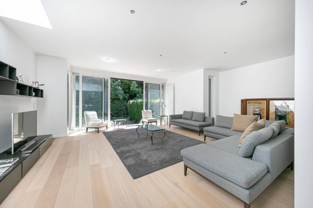 Элитный дом 350 м2 в продажа Uccle, Bruxelles-Capitale