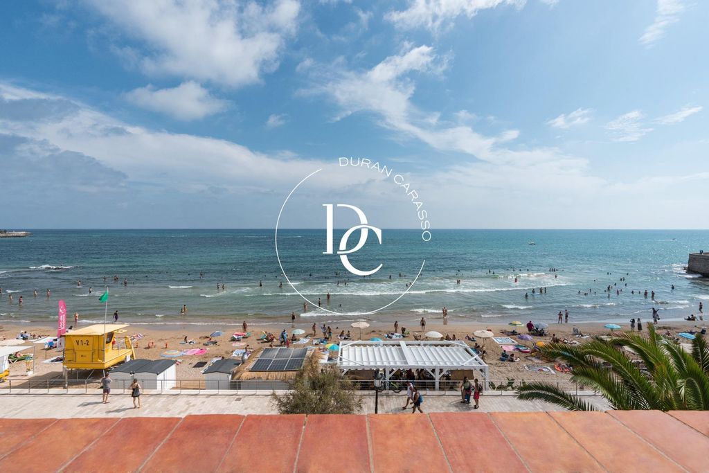 6 room luxury House for sale in Sitges, Spain 129308326