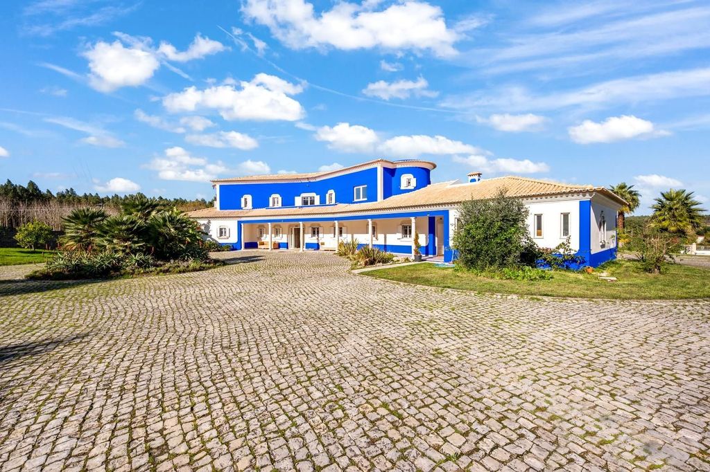 Престижный Особняк 495 м2 в продажа Rio Maior, Португалия