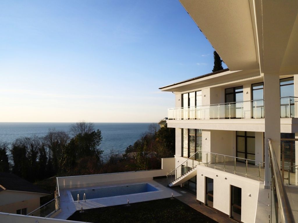 Luxury House for sale in Сухумское шоссе, Sochi, Krasnodarskiy Kray