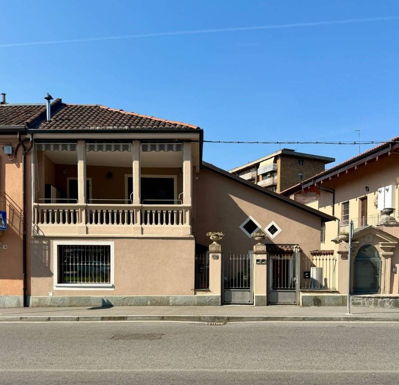 Casa, 180 m²