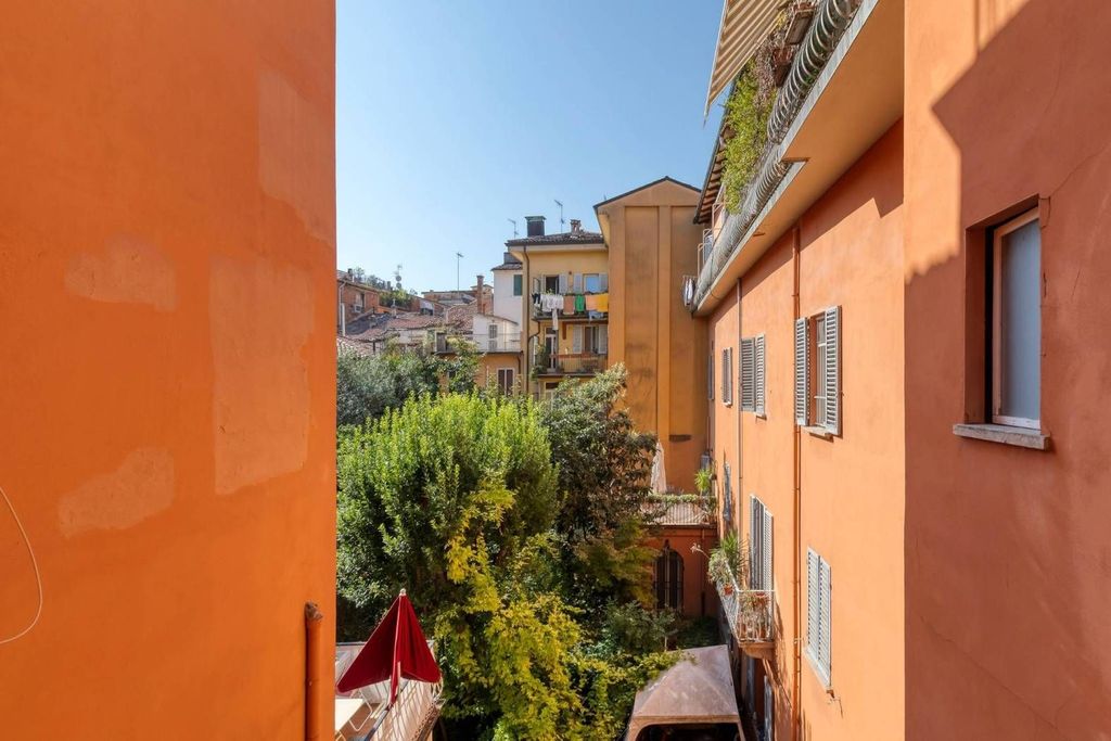 Luxury Apartment for sale in Via del Cestello, Bologna, Emilia-Romagna