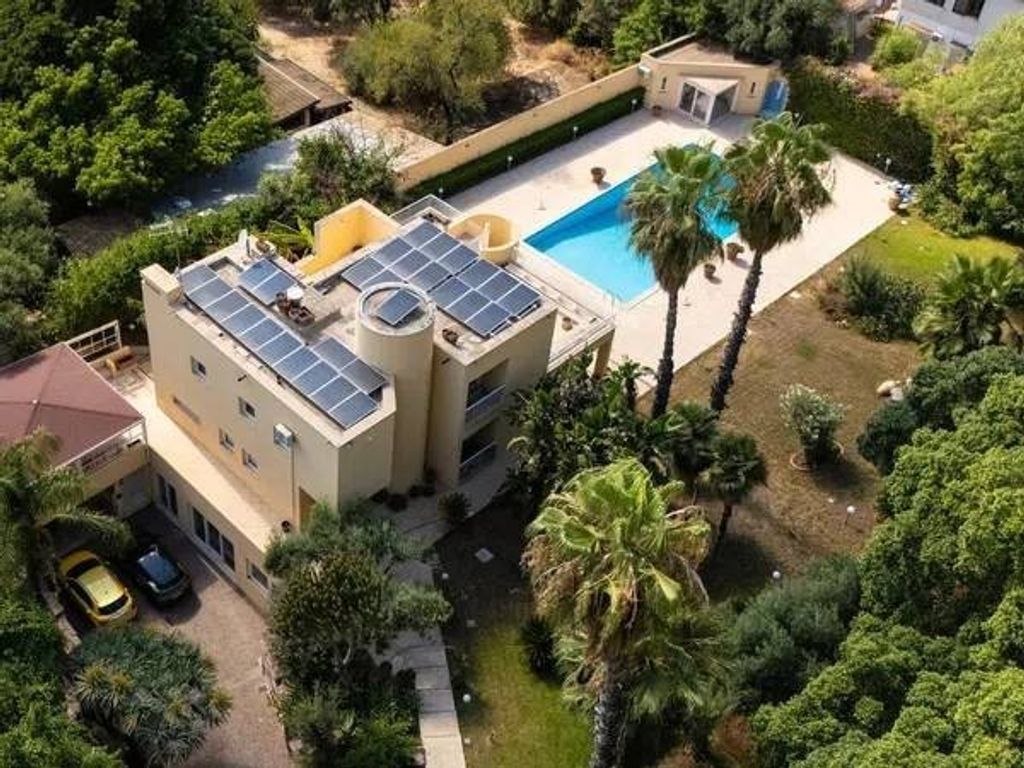 Luxury Villa for sale in Viale Margherita di Savoia, 99, Palermo, Sicily
