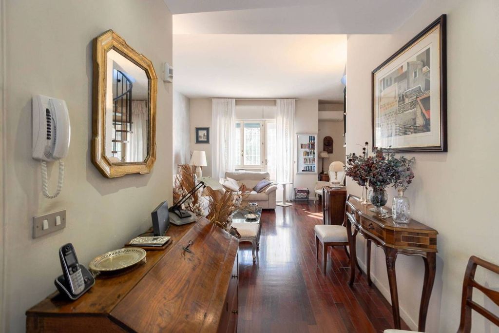 3 bedroom luxury Apartment for sale in Via San Mamolo, 149/5, Bologna, Emilia-Romagna