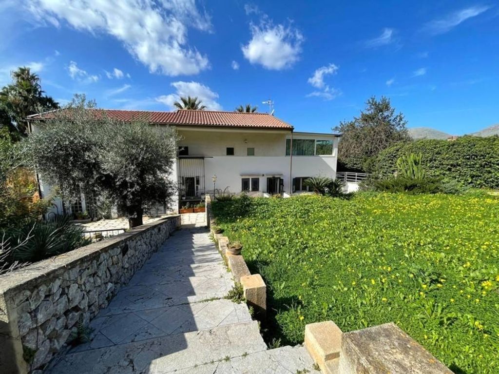 5 bedroom luxury Villa for sale in Via Marinai Alliata, 4B, Palermo, Sicily