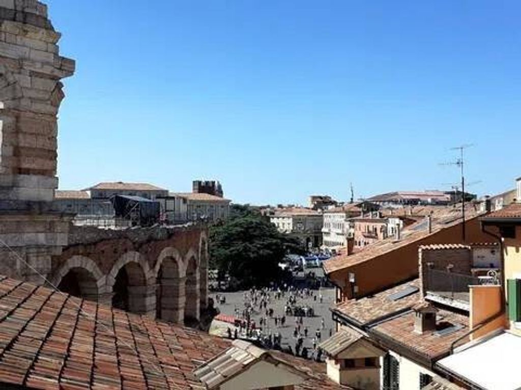 2 room luxury Apartment for sale in Via Tre Marchetti, Verona, Veneto