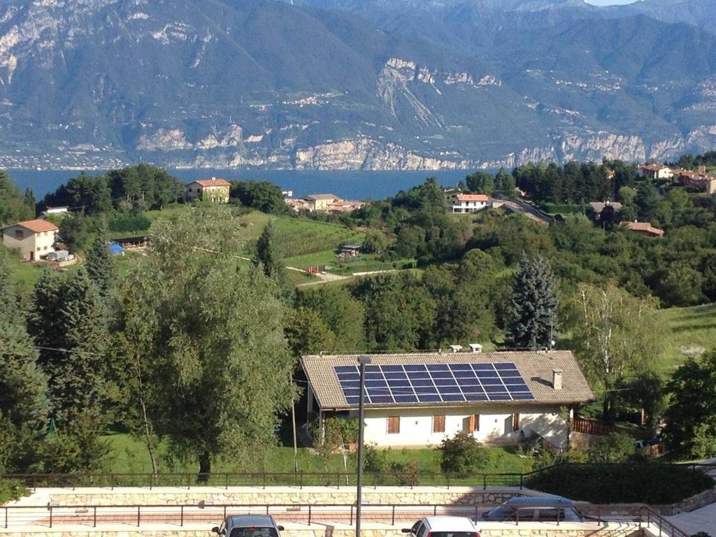 4 bedroom luxury House for sale in VIA CAPRA, 21, San Zeno di Montagna, Veneto