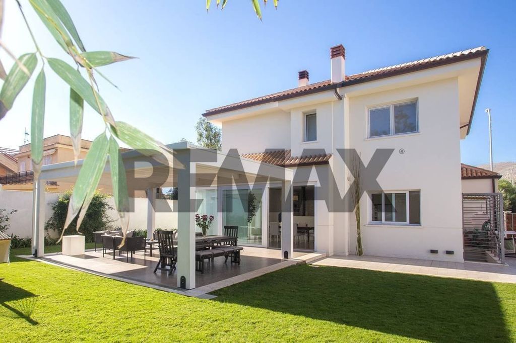 5 bedroom luxury Villa for sale in Via Palinuro, 25-27, Palermo, Sicily