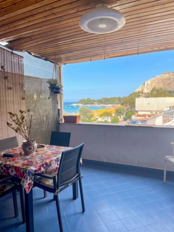 2 bedroom luxury Apartment for sale in Viale Regina Elena, 59, Palermo, Sicily