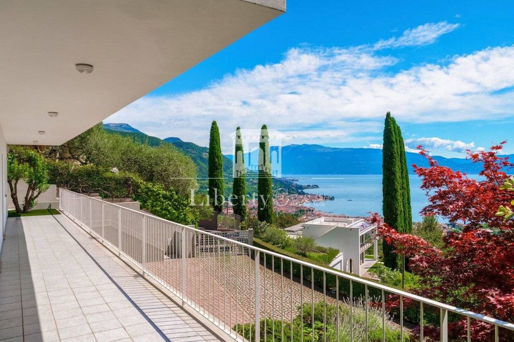 4 room luxury Villa for sale in Via Bocca di Croce, Salò, Lombardy
