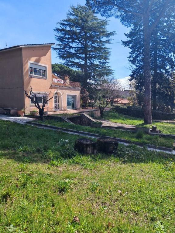Luxury Villa for sale in Via Magno Egerio Lesbo, 1, Ariccia, Rome, Latium