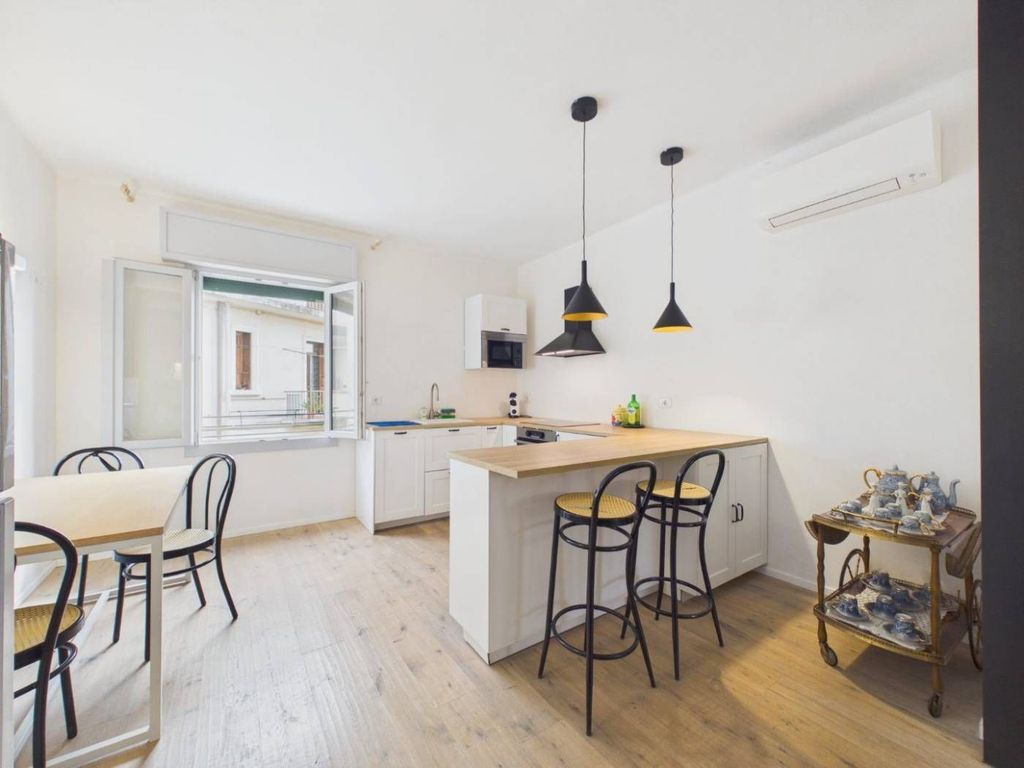 2 bedroom luxury Flat for sale in Via Adigetto 9/a, Verona, Veneto