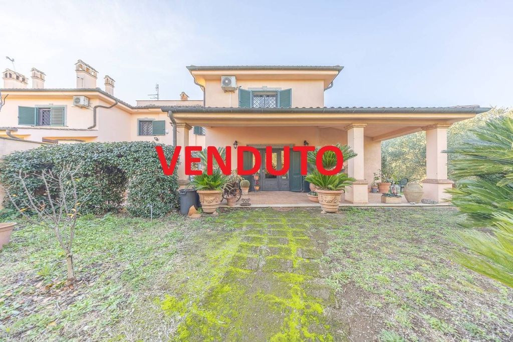 Casa, 300 m²