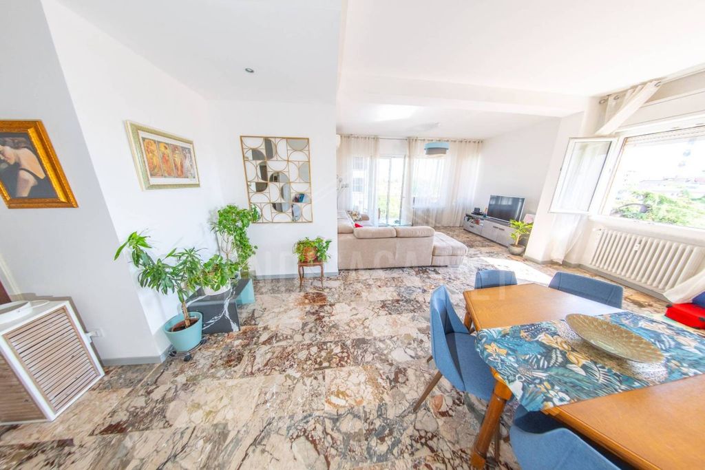 Luxury Apartment for sale in Via Faustino Malaguti, 1/5, Bologna, Emilia-Romagna