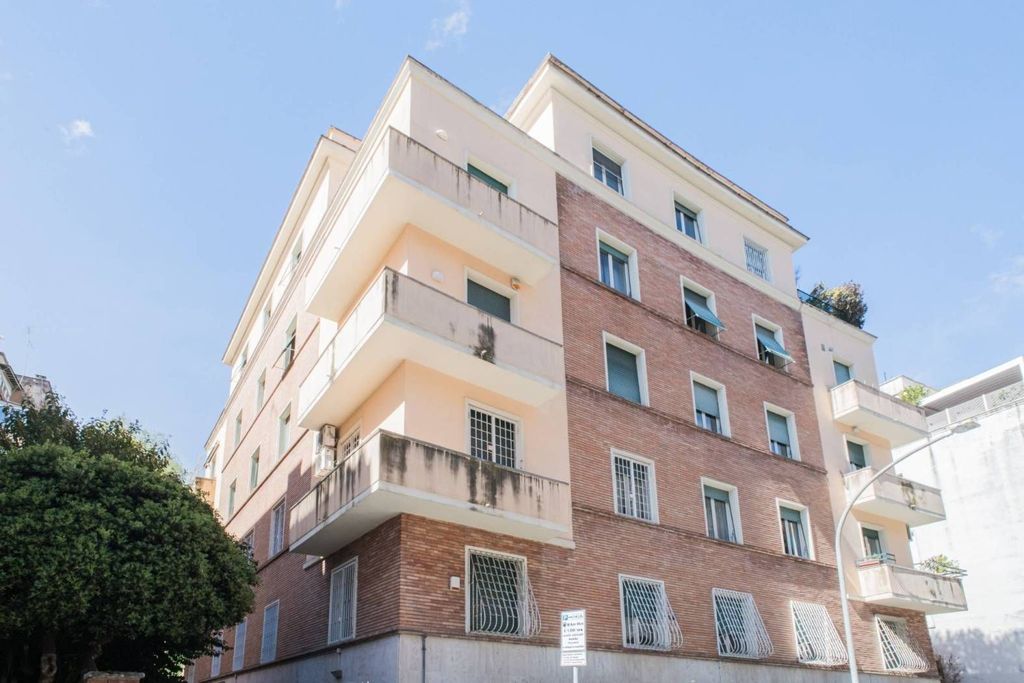Piso de 3 habitaciones, 155 m²
