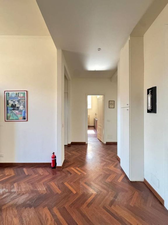 Luxury Apartment for sale in Via Saragozza, 14, Bologna, Emilia-Romagna