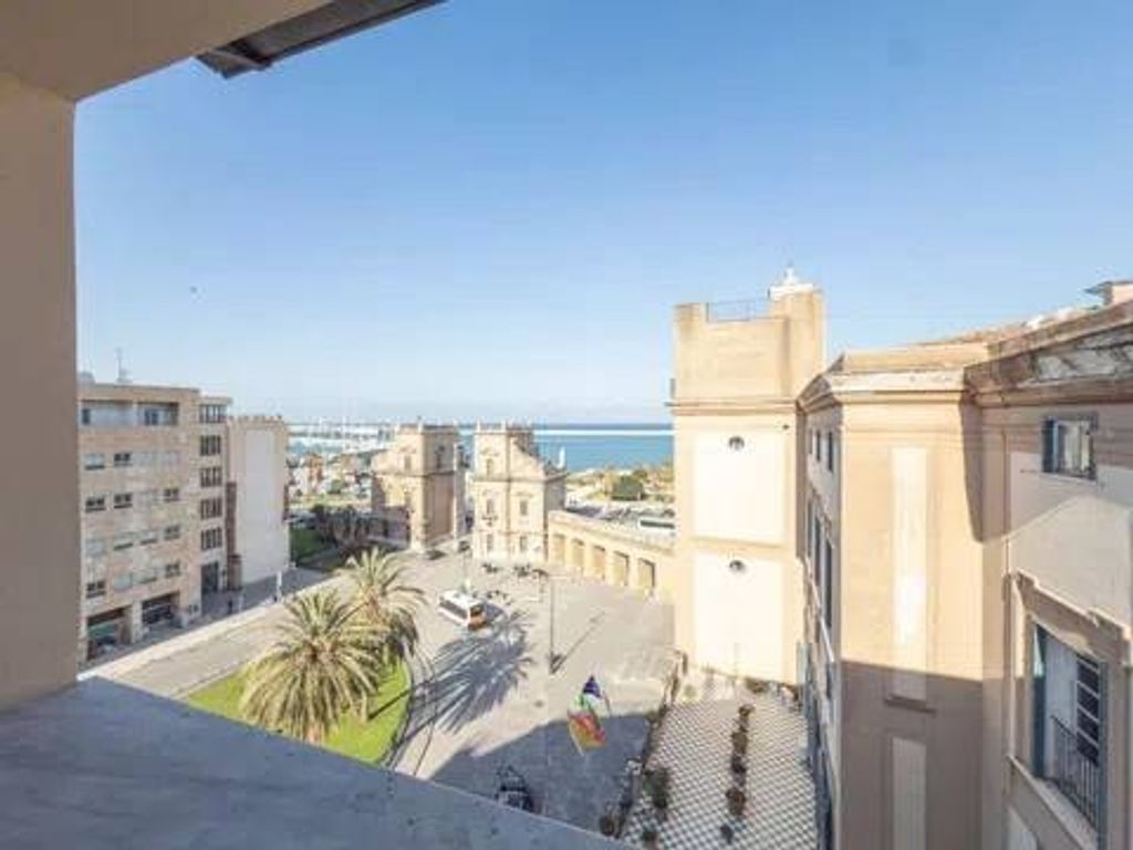 Luxury Flat for sale in Via Butera, 1, Palermo, Sicily